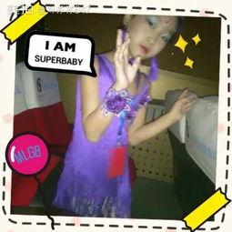 91刘苏苏在观看,光影交织，情感共鸣